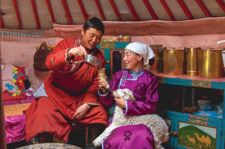 A family enjoying a beverage.