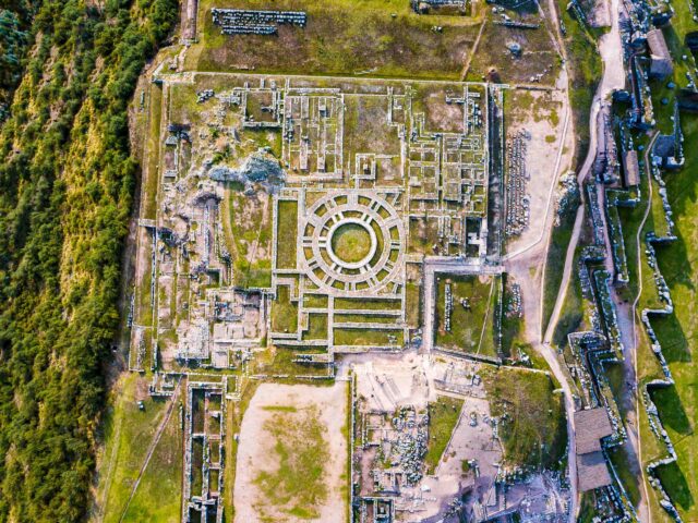 An aerial view of Incan ruins.