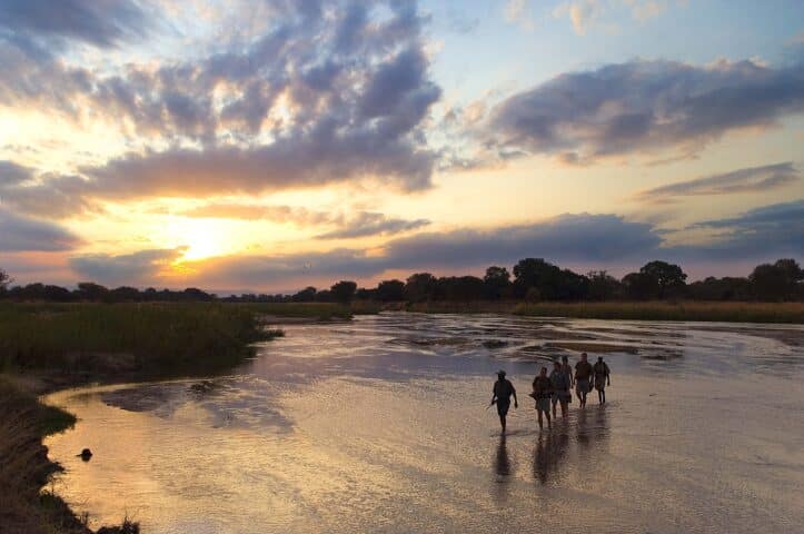 Walking across the Mupamadzi